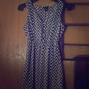 Black and white v-neck dress